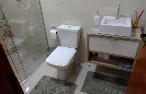 Grey House, próximo a Gramado e ao Templo Budista - Foto 28