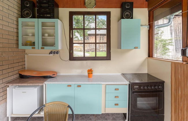 Pool House Mr ek Family Friendly - Photo 4