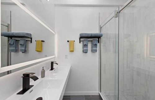 Stylish & Spacious Retreat in Downtown Bellevue - Foto 47