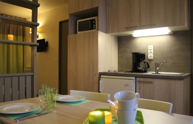 Apartment With Balcony or Terrace - Photo 11