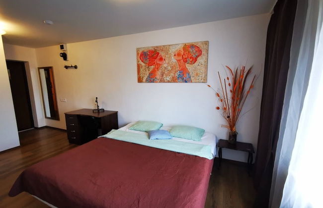 River Apartments - Photo 12