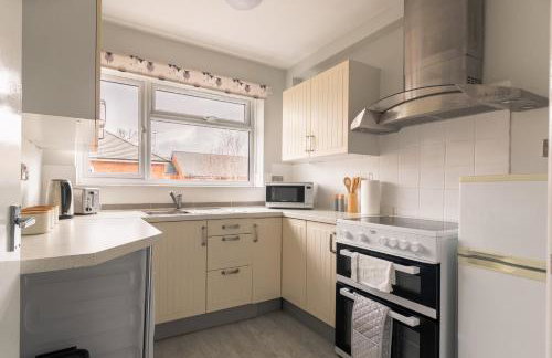 Racecourse Revelation! Free parking - Photo 21