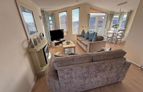 Eden Lodge-Tranquil-Hot Tub-Fishing-7m to Beach - Foto 2