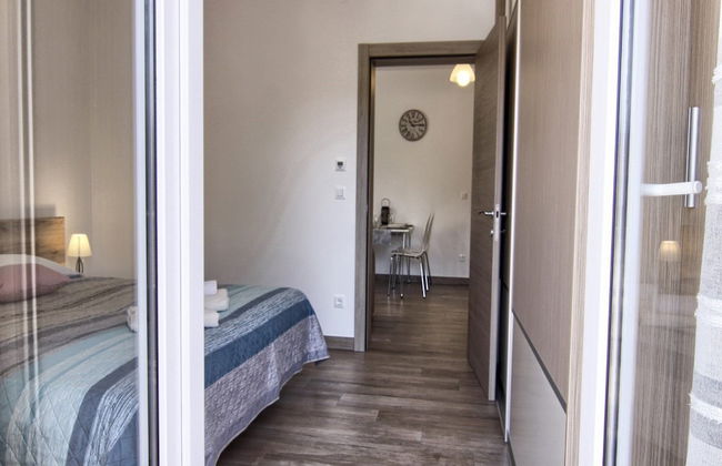 Apartments Victoria - Photo 33