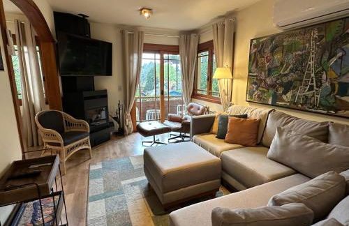 3 suites com Jacuzzi e Lareira - Duplex perto do Centro - Foto 8