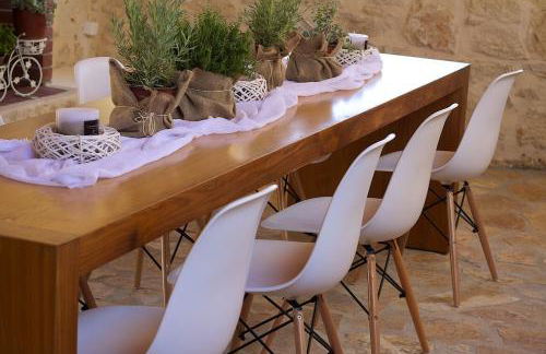 Elena Villa, an Authentic Retreat with Private Pool, By ThinkVilla - Foto 10