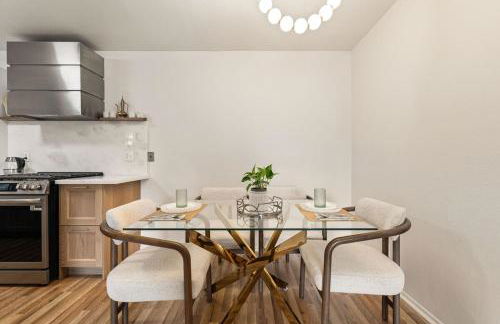 Elegant Luxe Hampton inspo Retreat in Glendale, CA - Foto 15