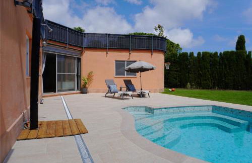 BlueLine 25km BCN-Piscina, sauna y vistas al mar - Photo 2