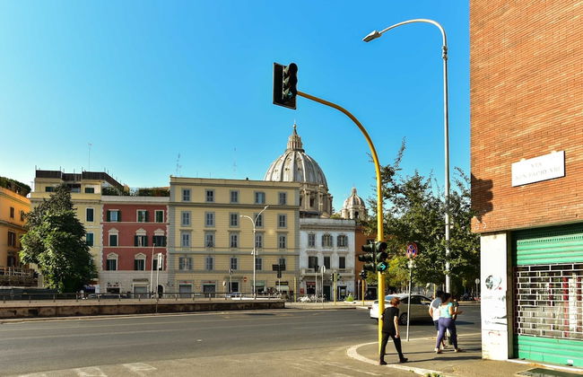 Red & White Vatican Apartment - Foto 24