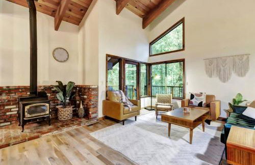 Picturesque Cabin Hot Tub - Foto 8