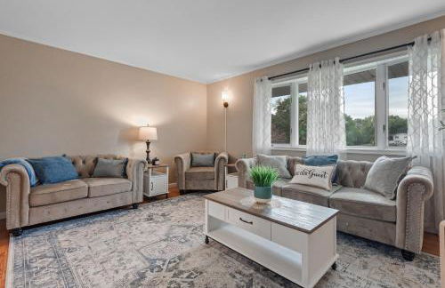 Family Escape with Yard, Fire Pit and EV Charger - Foto 15