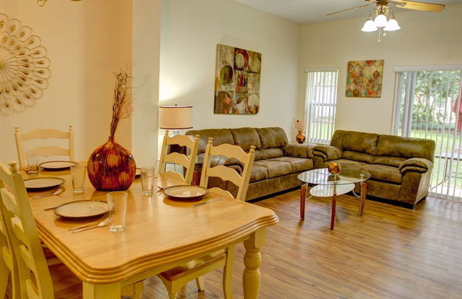 Norwich Townhome at Emerald Island - Foto 9