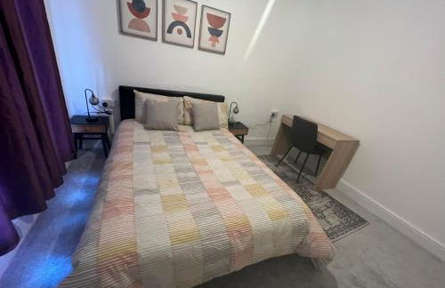 Cheerful Two Bedrooms Town house with free parking - Foto 3