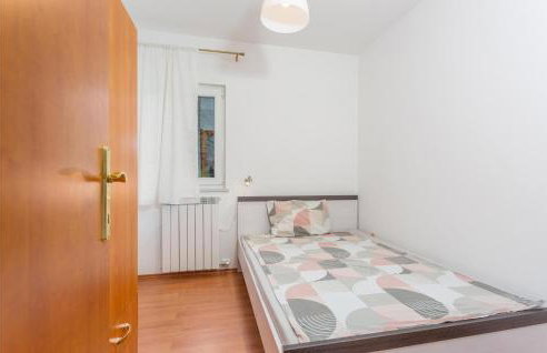 Awesome Apartment In Cernik With Wifi - Foto 11