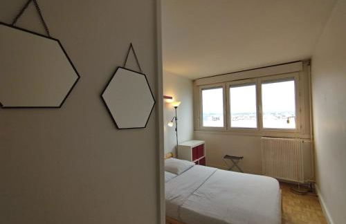 5 mn (450 m) walk Metro/La Defense/Netflix/Parking - Foto 33