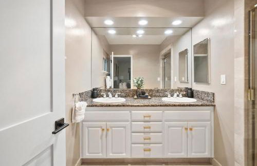 Hills Hideaway by CoastVH - Luxury Midtown 3br - Foto 23