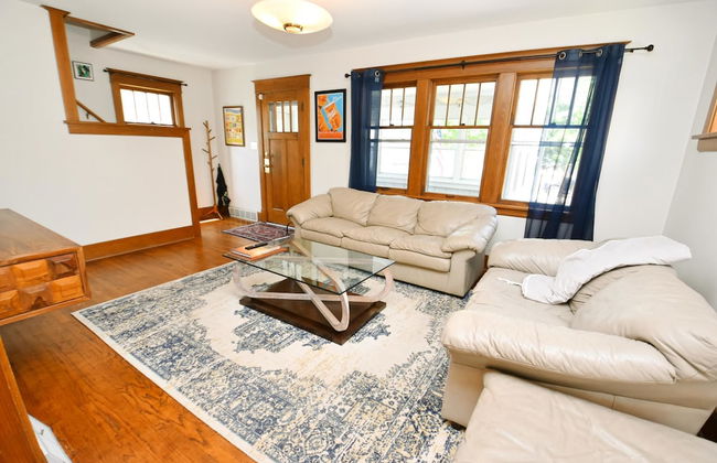 Updated Bungalow Steps to Notre Dame 410 - Foto 2