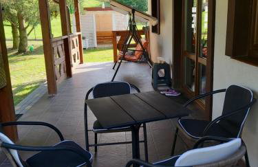 Biały domek nad stawem - Foto 38