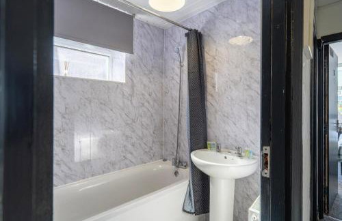 Town Centre 6 Bed Home Work Rest Warrington - Foto 35