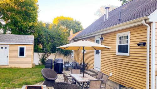 Spacious 4BR Home near Water Park, Pond & Beaches - Foto 4