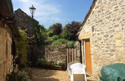 West end cottage and shippon - Photo 21