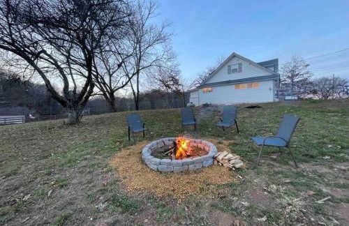 Hilltop Haven w/Creek&Waterfall Dntwn McCaysville - Photo 21