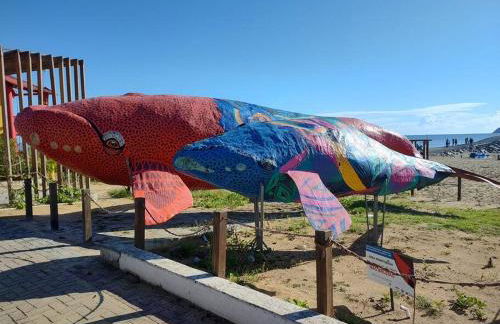 Sobrado com piscina, banheira e garagem coberta. - Foto 57