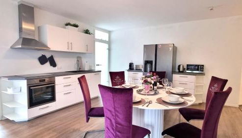 Beauty and Beast 24h-Check-in, 6 Pers, Klima, Massageliege - Foto 2, stove, pet friendly, toaster, minibar