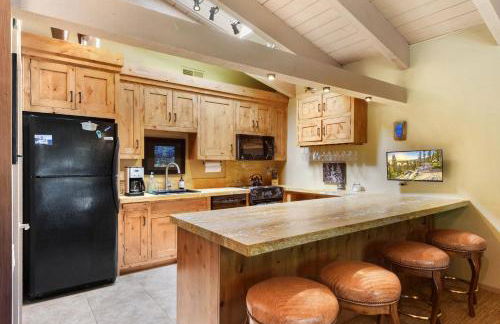 Waters Edge Oasis - Shared Pool & Pier Access - Foto 19