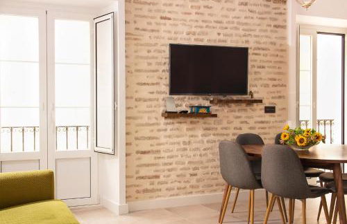 Apto. Maese Montañés. Céntrico con piscina privada - Foto 6