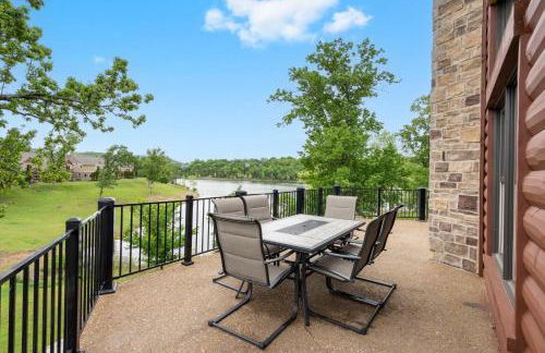 Luxury Lakefront Chalet Resort 2 Pools FREE Amenities Dock MiniGolf Waterslide - Foto 74