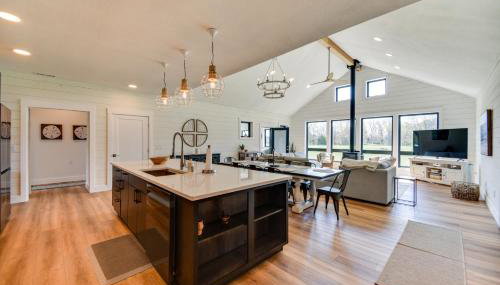 Stunning Chesapeake Bay Farmhouse with Dock and Kayaks - Foto 1