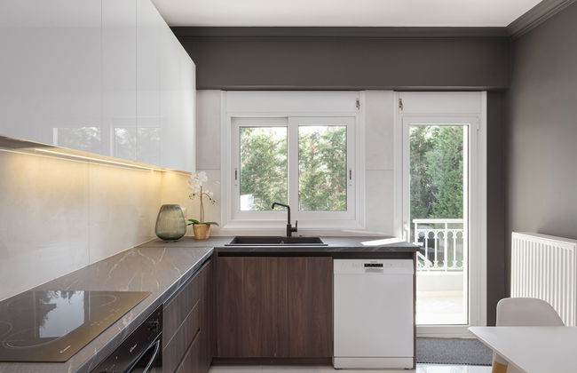 Athenian Grand Riviera Villa - Photo 26