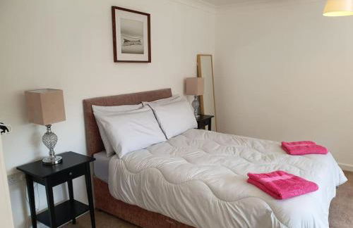 THE ELFIN- Lovely 1 Bedroom - Free Parking - Foto 7