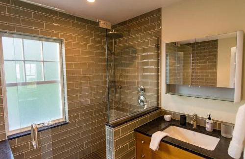 Magnificent Ocean View walk to beaches and town - Foto 34