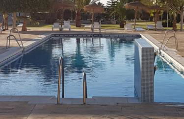 CASA BAJA EXTRAORDINARIA EN URBANIZACIÓN NATURISTA! - Foto 1