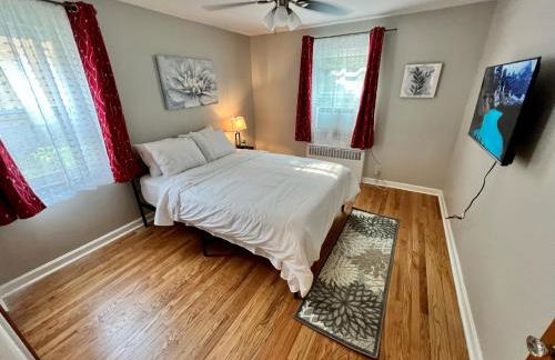 Red Ruby Spacious 2 Bedroom Apt 10 Minutes to Dwntwn - Foto 11