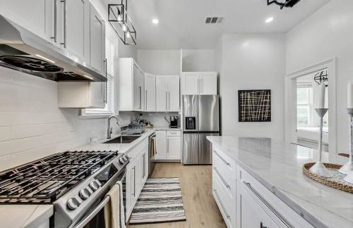 West Oakland Charm 5br4ba AC WD - Photo 72