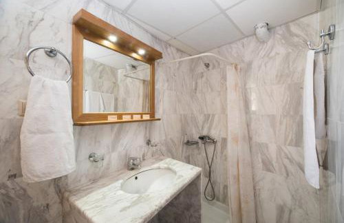 Mythos Beach Hotel Apartments - Foto 3