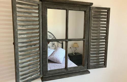 Costa Dorada Beach Villa with Shared Pool and Terrace - Foto 24