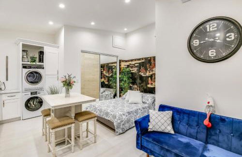 9 Mi to Dodger Stadium! East LA Studio with Patio - Foto 6