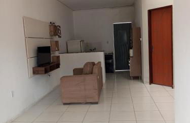 Casa mobiliada 2 Com 4 camas e 2 quartos com ar condicionado - Foto 2