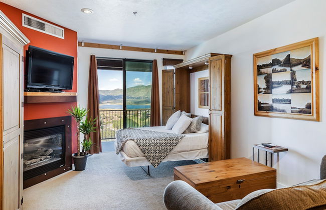 Lake View Ski Chalet - Photo 6