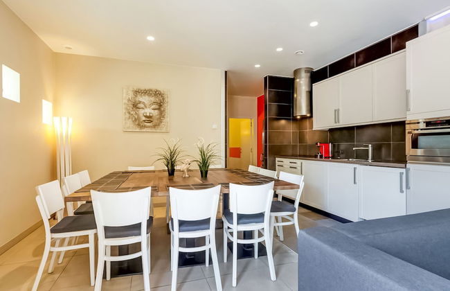 Modern Holiday Home in Avelgem with Sauna & Hot Tub - Foto 9