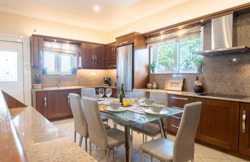 Kondarini Sea View Villa, Just 290m from the beach, by ZanteWize - Foto 6