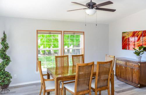 Peak View Corvallis - Spacious Outdoor Dining w/Fire Table - Close to Downtown & OSU - Foto 15