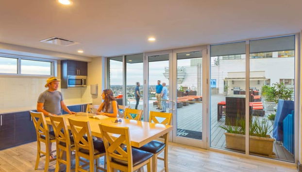 Delightful Downtown Modern Condos - Foto 2, Zona de estar del vestíbulo