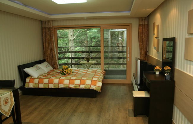 Eastern Vill - Photo 3