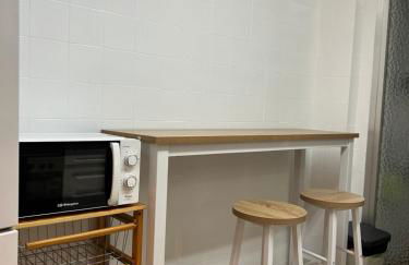 Frente al puerto y junto a la playa del Arenal - Foto 21