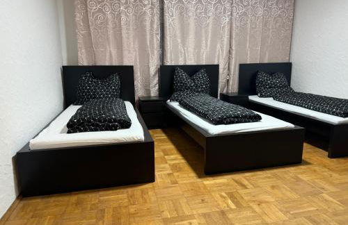 Laras voll ausgestattete Gartenwohnung mit WLAN und TV - Foto 47